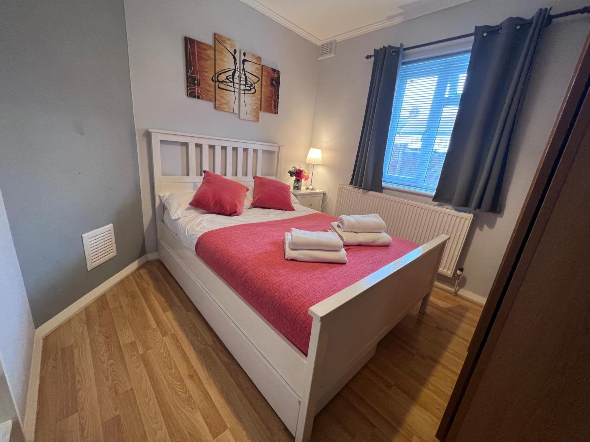 Croydon Apartment With Parking Лондон Екстер'єр фото