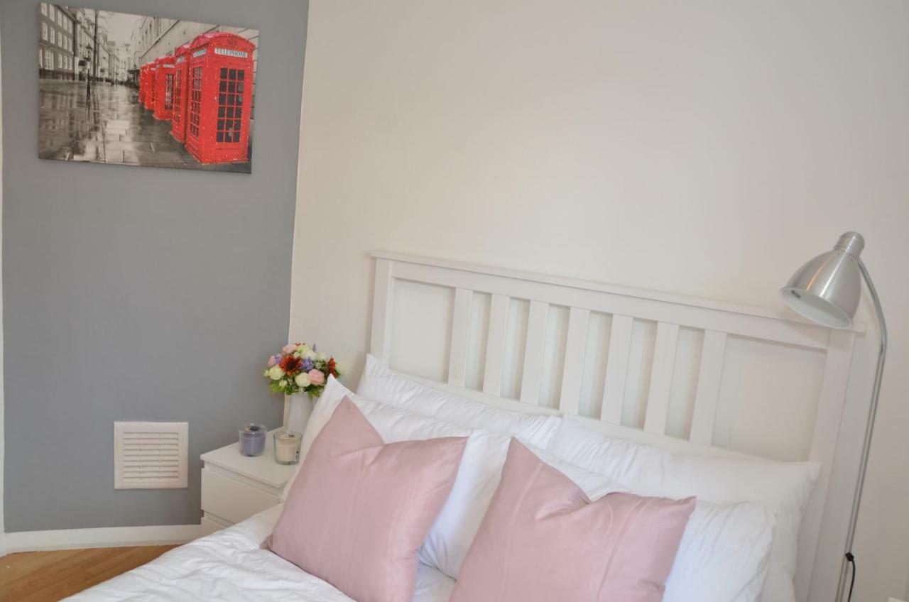 Croydon Apartment With Parking Лондон Екстер'єр фото